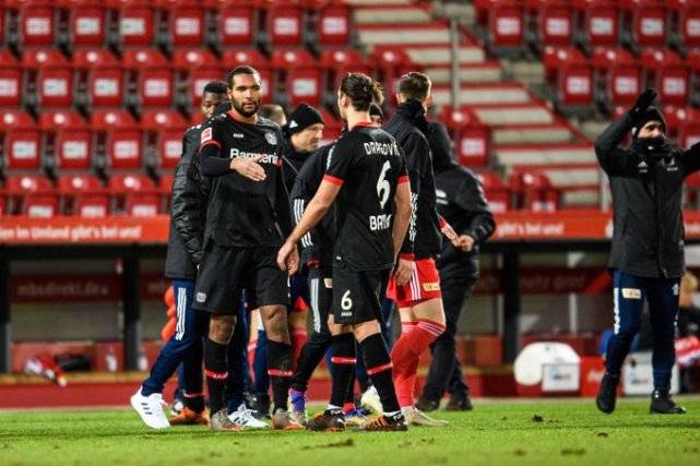  柏林赫塔保级成功，关键战役险胜对手  